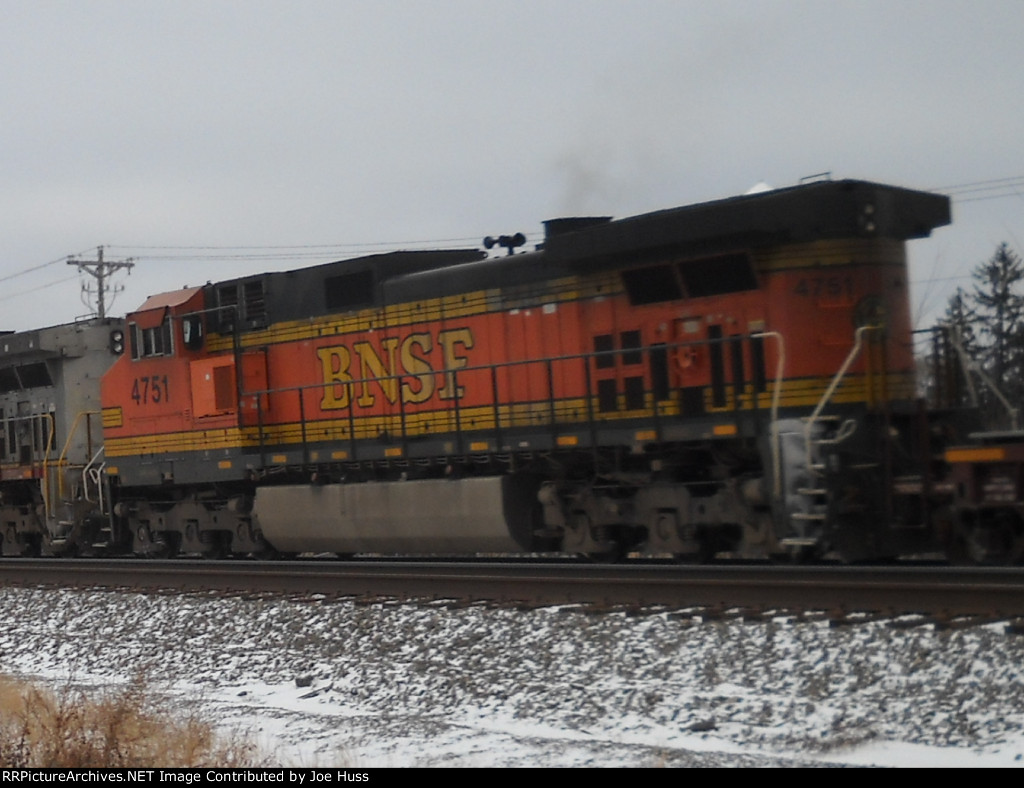 BNSF 4751